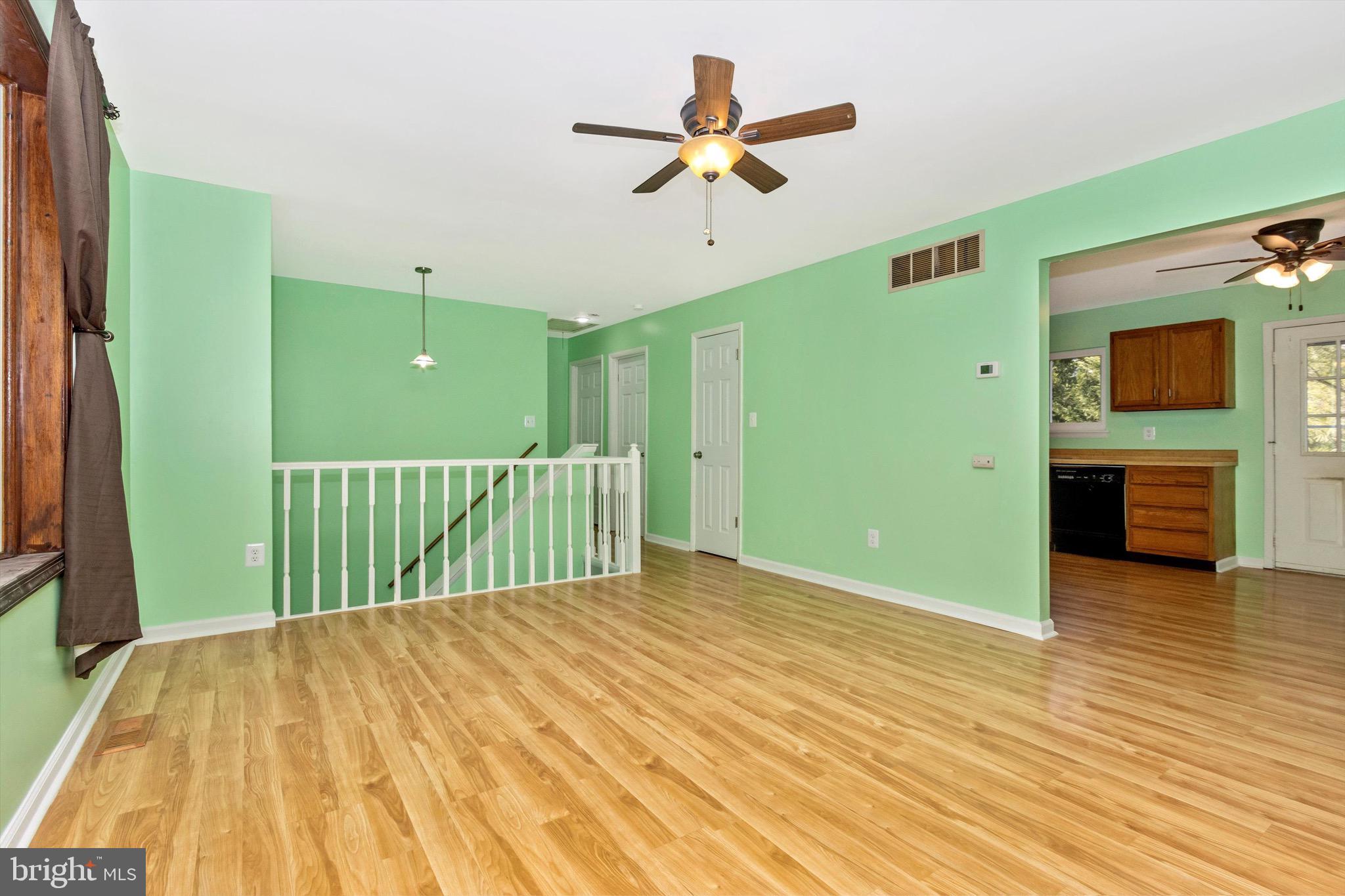 1224 Old Manchester Road Westminster, MD 21157 - Photo 5 of 35 Living Room