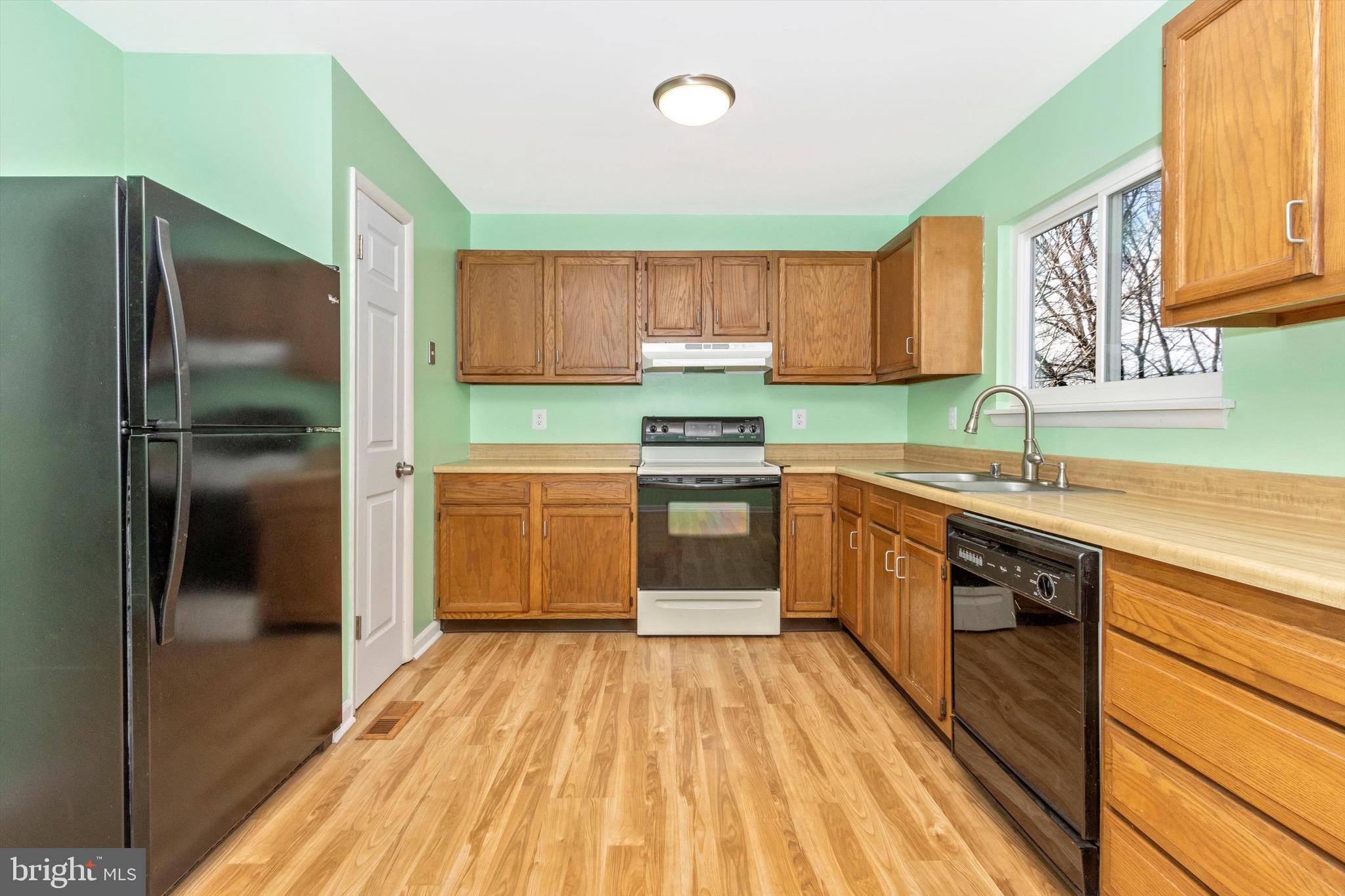 1224 Old Manchester Road Westminster, MD 21157 - Photo 7 of 35 Kitchen