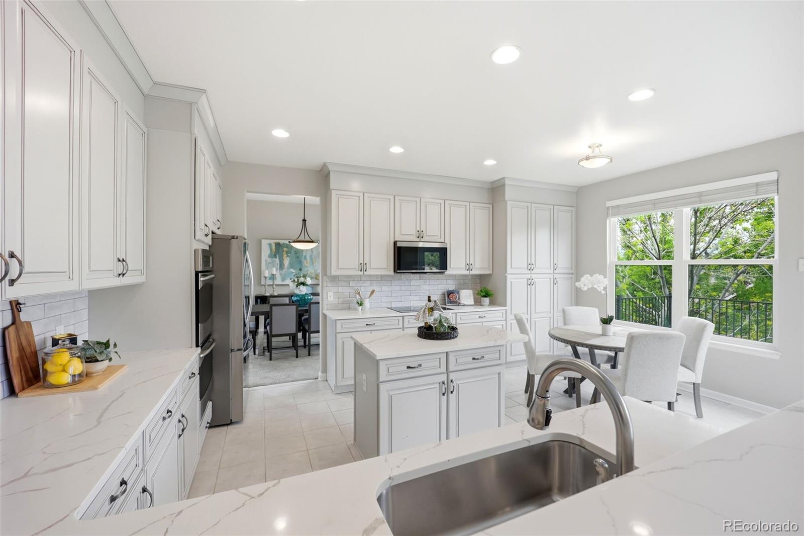 10061 South Fairgate Way Highlands Ranch, CO 80126 - Photo 12 of 50