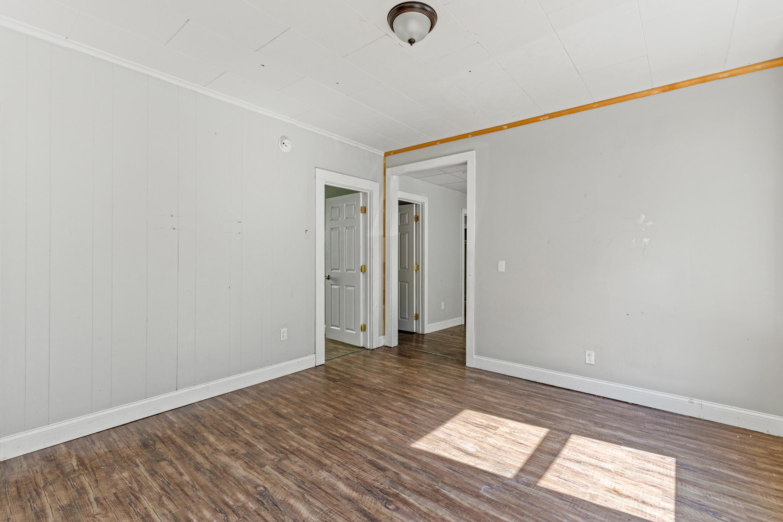 174 Bartlett Street Lewiston, ME 04240 - Photo 11 of 47 174 bartlett st lewiston_013