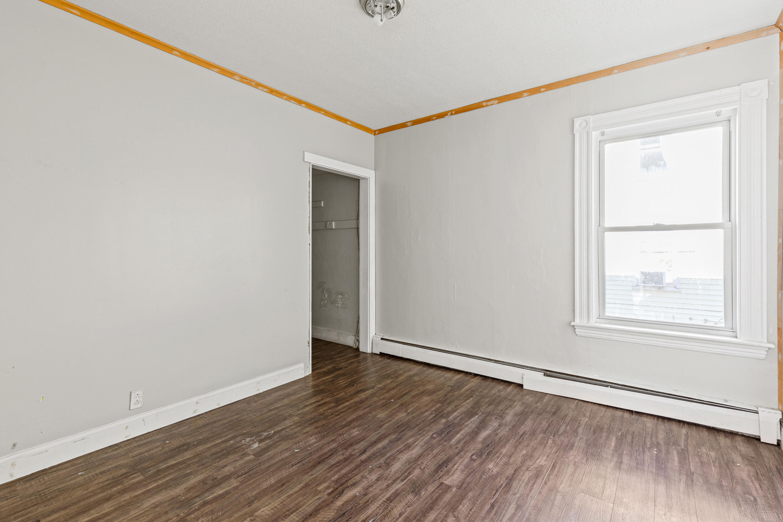174 Bartlett Street Lewiston, ME 04240 - Photo 12 of 47 174 bartlett st lewiston_014
