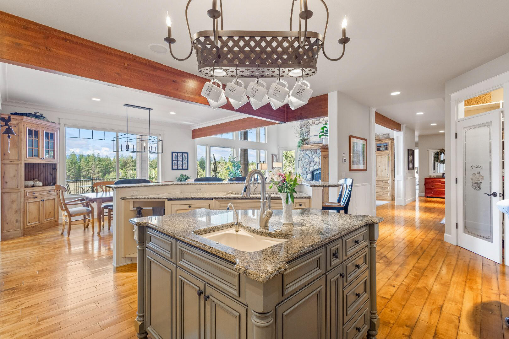 69485 Deer Ridge Road Sisters, OR 97759 - Photo 18 of 94