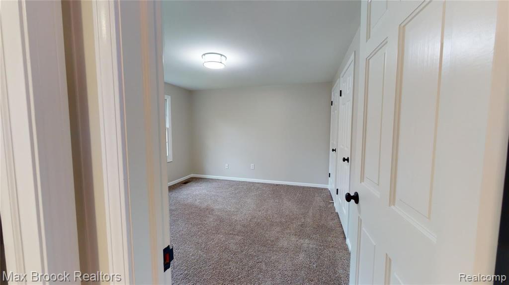4990 Arrowhead Road West Bloomfield, MI 48323 - Photo 19 of 48