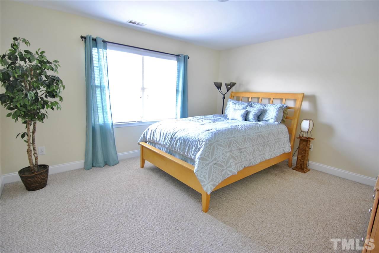 11206 Ridgegate Drive Raleigh, NC 27617 - Photo 11 of 15 Gallery Image 11