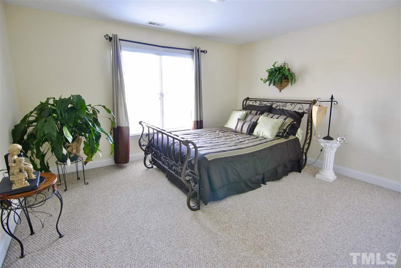 11206 Ridgegate Drive Raleigh, NC 27617 - Photo 13 of 15 Gallery Image 13