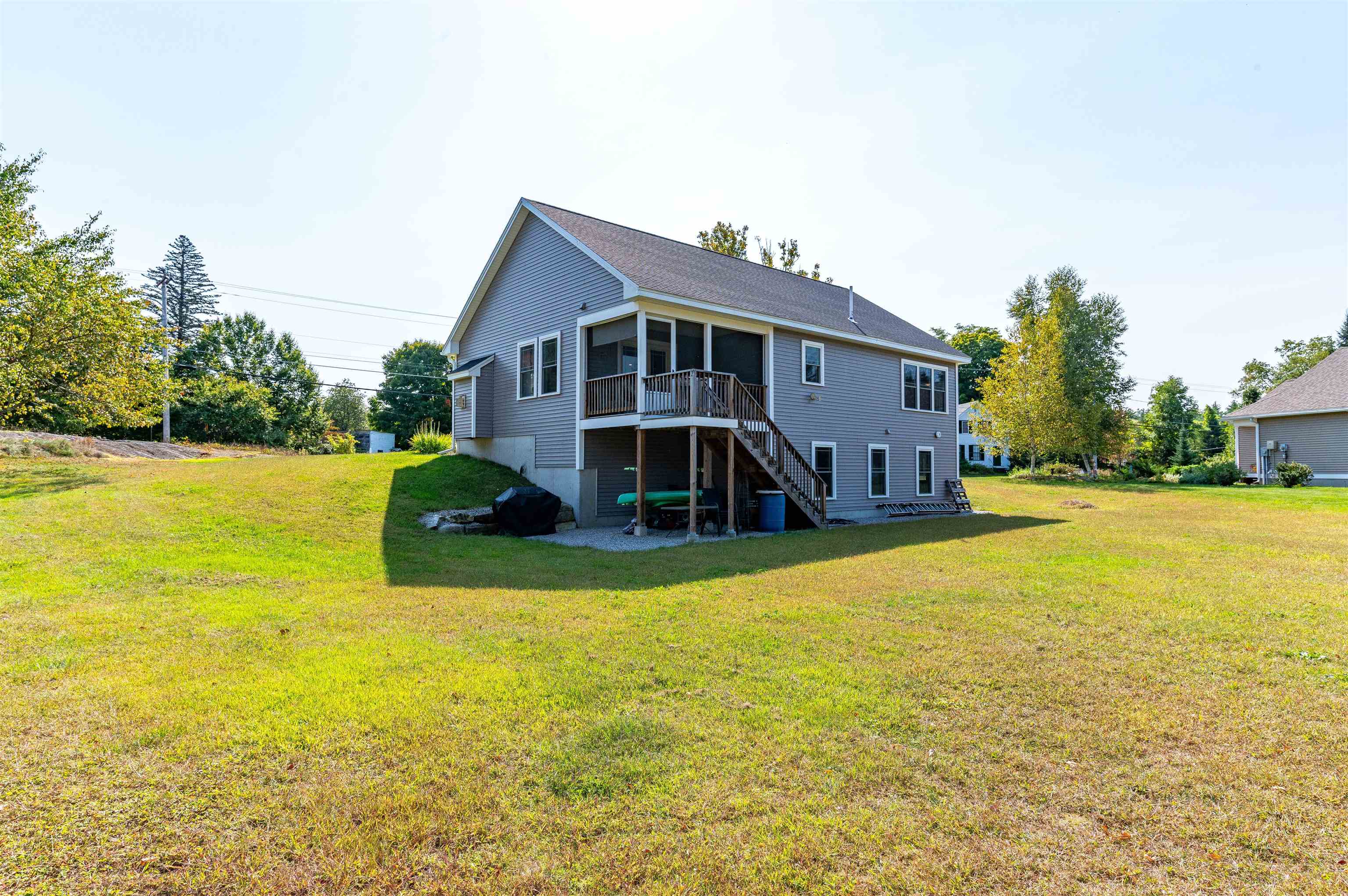 2 River Road Concord, NH 03303 - Photo 2 of 27