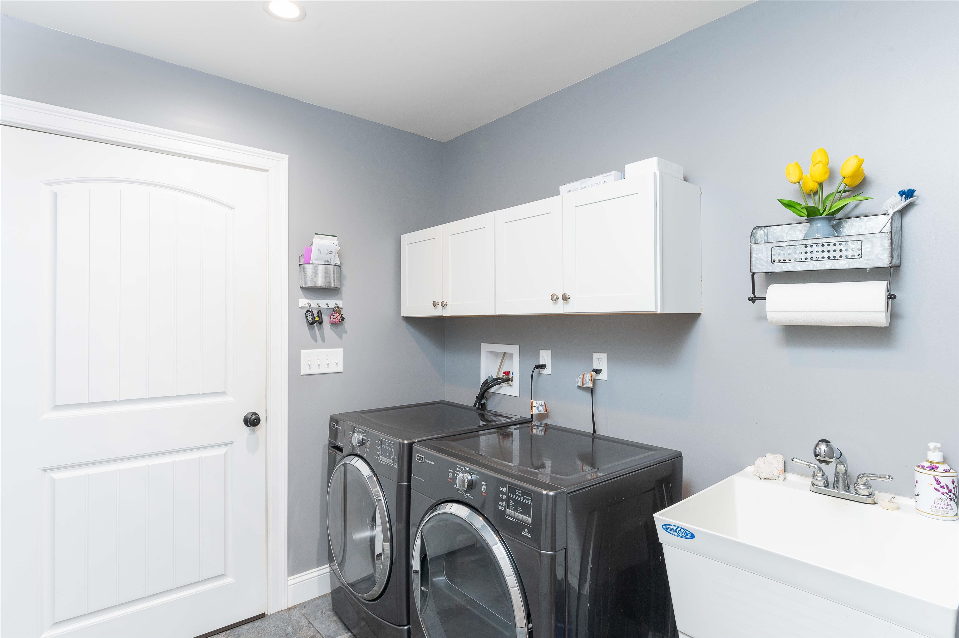 2 River Road Concord, NH 03303 - Photo 3 of 27