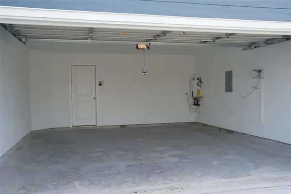 $2,100 | 7614 Barcelona Springs, Richmond, TX 77469