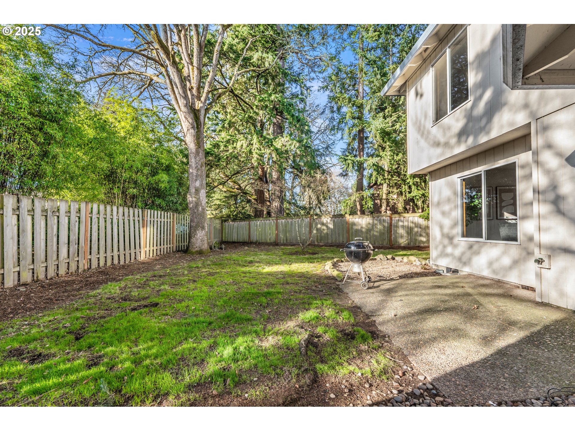 20259 Southwest Celebrity Street Beaverton, OR 97078 - Photo 29 of 40 a view of outdoor space and yard