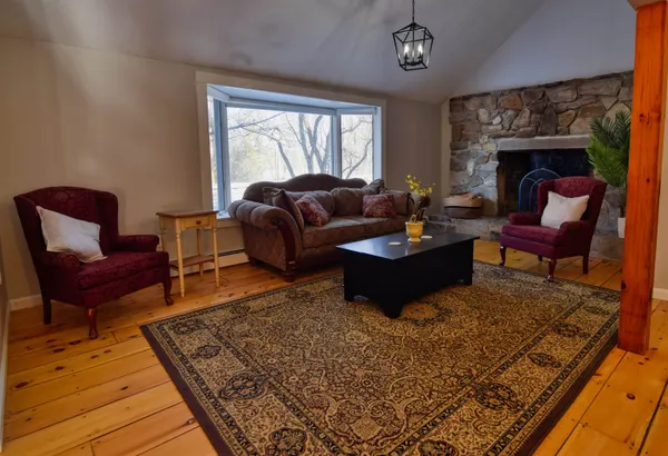 $599,000 | 27 Highway 25, Plymouth, NH 03264