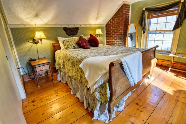 $599,000 | 27 Highway 25, Plymouth, NH 03264