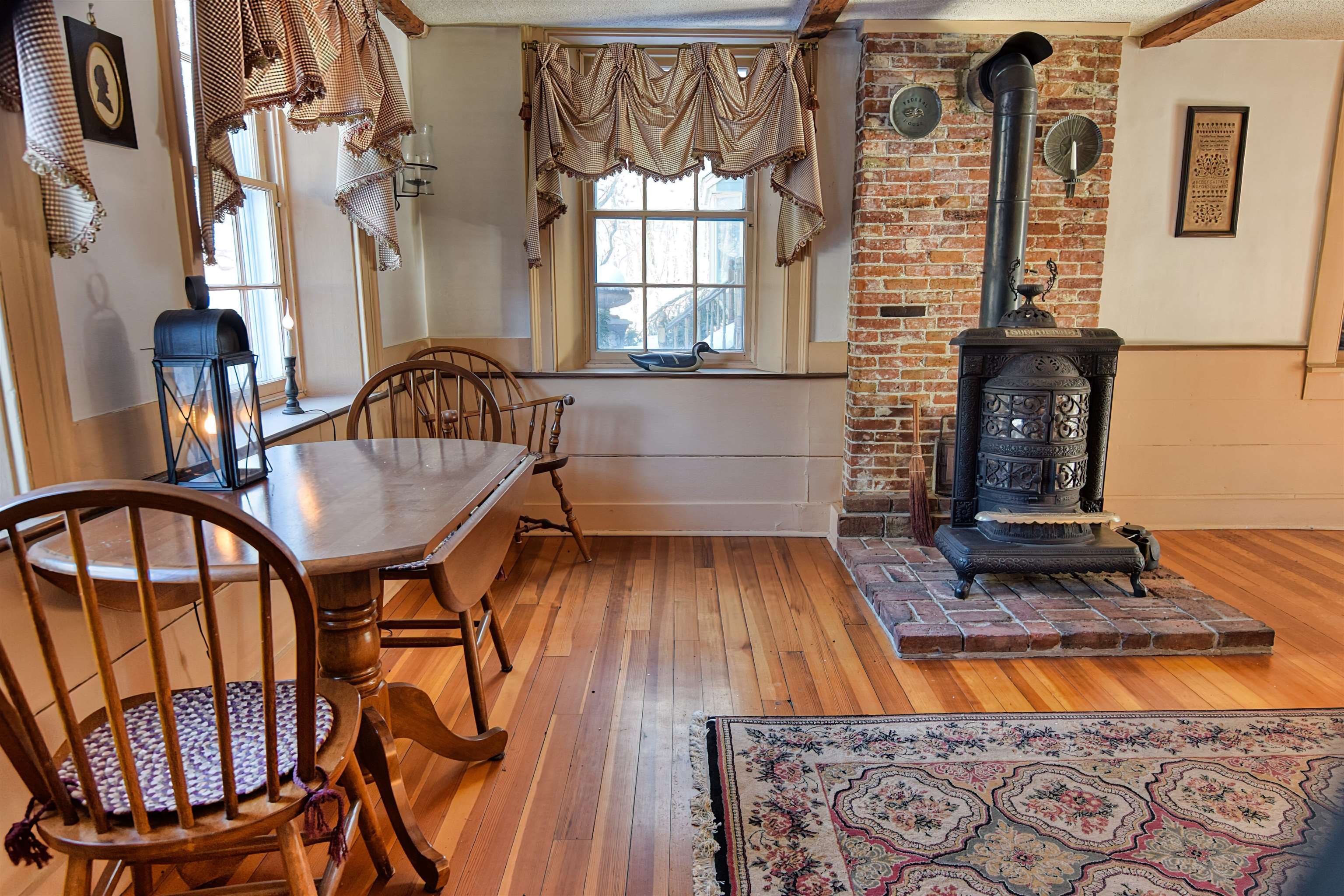 27 25th Route Plymouth, NH 03264 - Photo 8 of 59