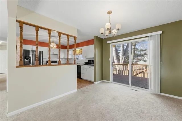 $260,000 | 2724 Queen Ridge Drive, Independence, MO 64055