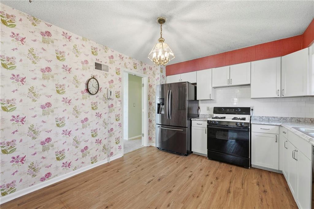 2724 Queen Ridge Drive Independence, MO 64055 - Photo 15 of 40