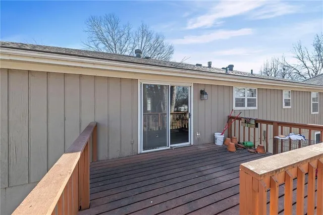 $260,000 | 2724 Queen Ridge Drive, Independence, MO 64055