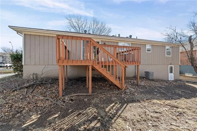 $260,000 | 2724 Queen Ridge Drive, Independence, MO 64055