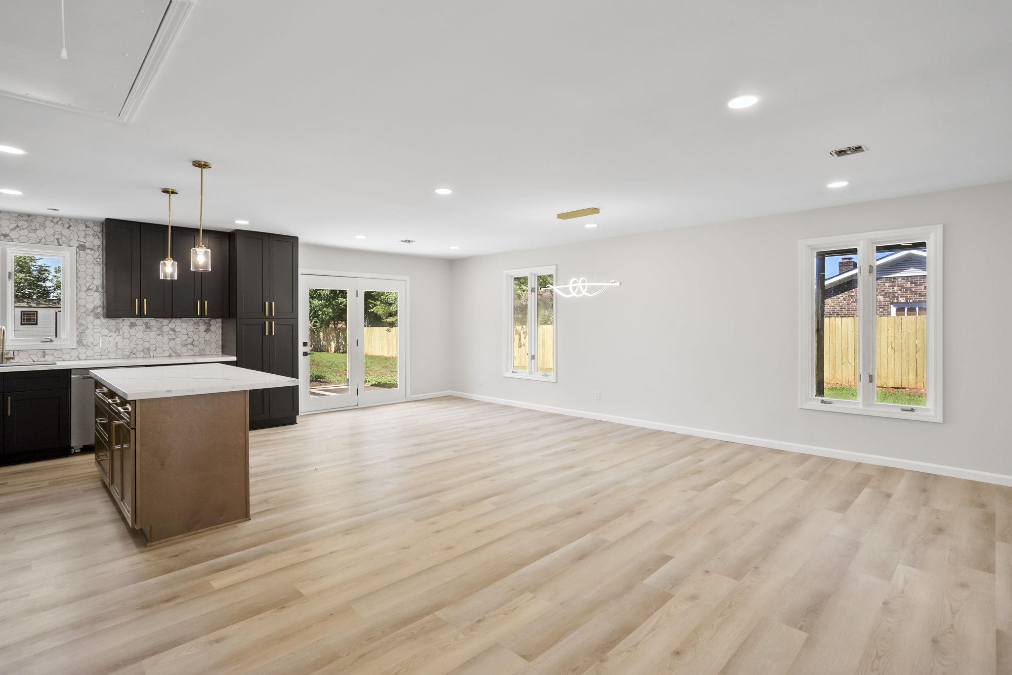 200 Spring Street Boiling Springs, SC 29316 - Photo 7 of 29 Gallery Image 7