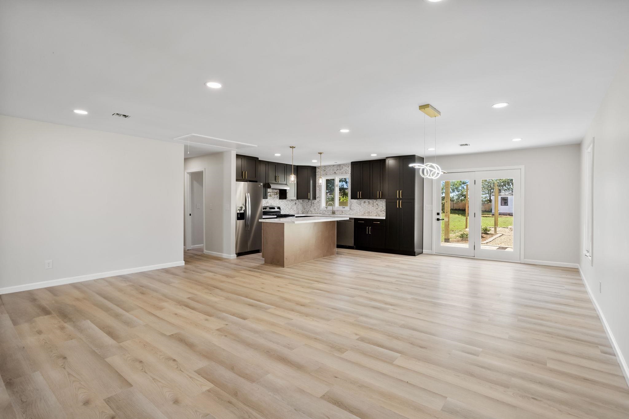 200 Spring Street Boiling Springs, SC 29316 - Photo 8 of 29 Gallery Image 8