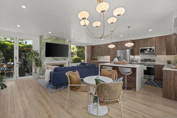 $1,699,000 | 404 Bonair Street, La Jolla, CA 92037