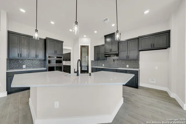 $669,900 | 257 Pr 2774, Mico, TX 78056