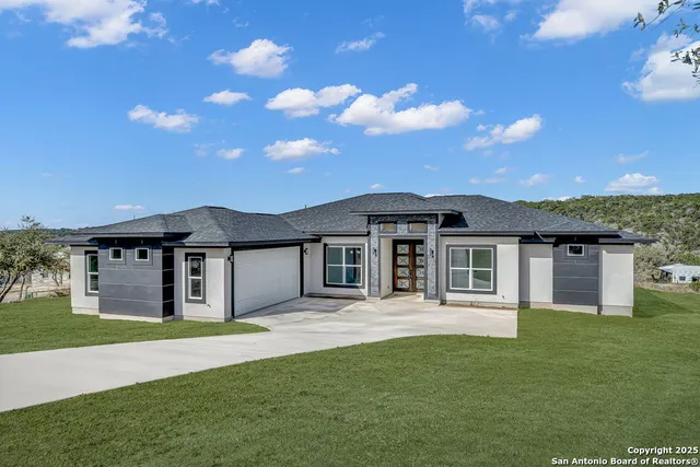 $669,900 | 257 Pr 2774, Mico, TX 78056