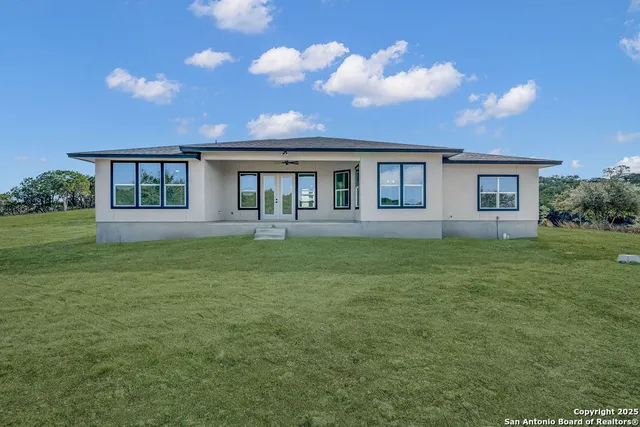 $669,900 | 257 Pr 2774, Mico, TX 78056