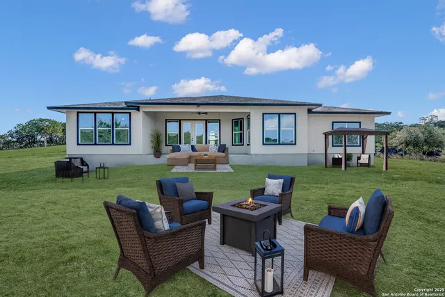 $669,900 | 257 Pr 2774, Mico, TX 78056