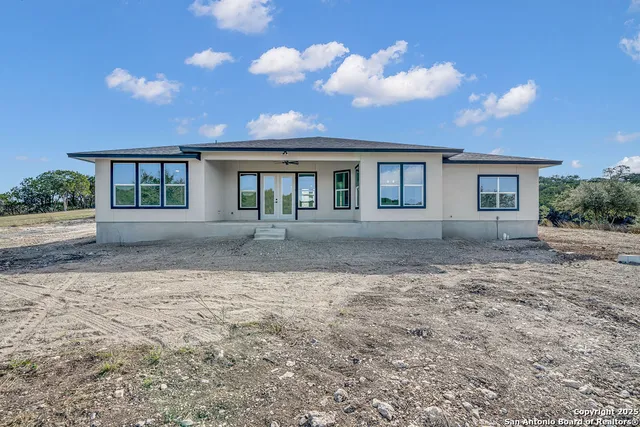 $669,900 | 257 Pr 2774, Mico, TX 78056