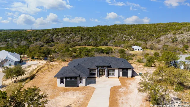 $669,900 | 257 Pr 2774, Mico, TX 78056