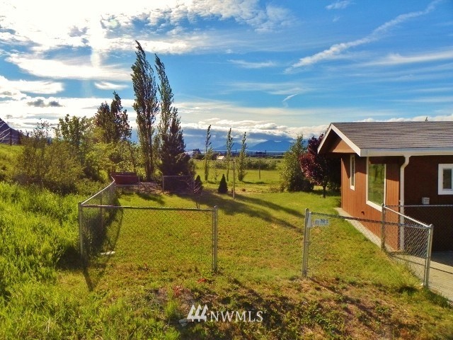 4260 Upper Peoh Point Road Cle Elum, WA 98922 - Photo 4 of 17 Gallery Image 4