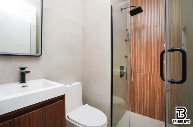 $5,500 | 92 Manhattan Avenue, Unit 4B | Williamsburg