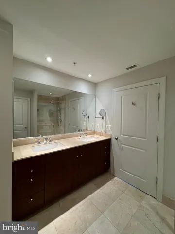 $1,300,000 | 2425 L Street Northwest, Unit 730, Washington, DC 20037