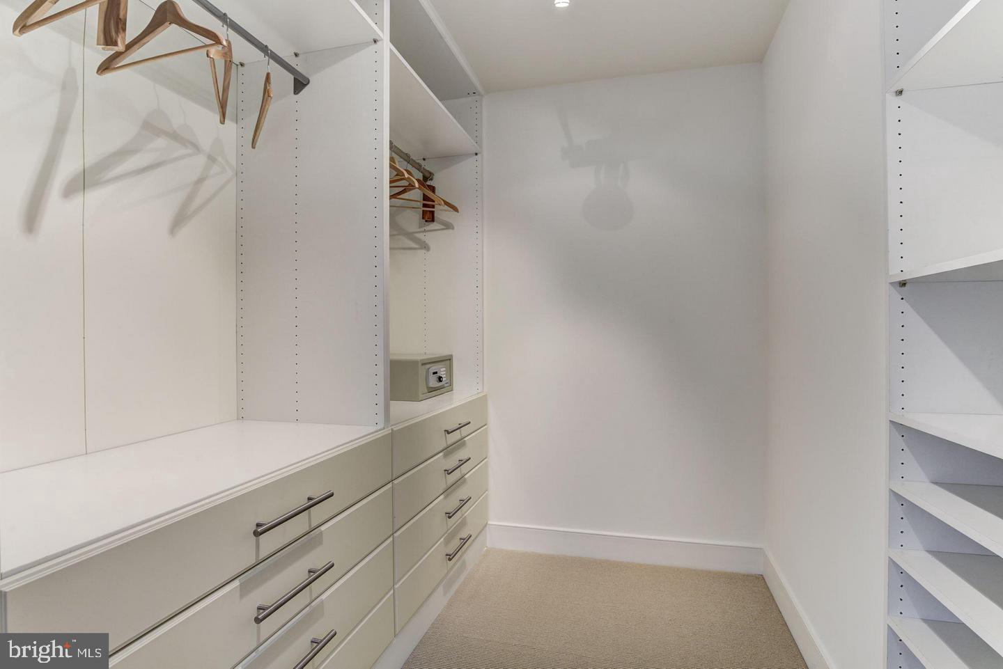 2425 L Street Northwest, Unit 730 Washington, DC 20037 - Photo 22 of 30