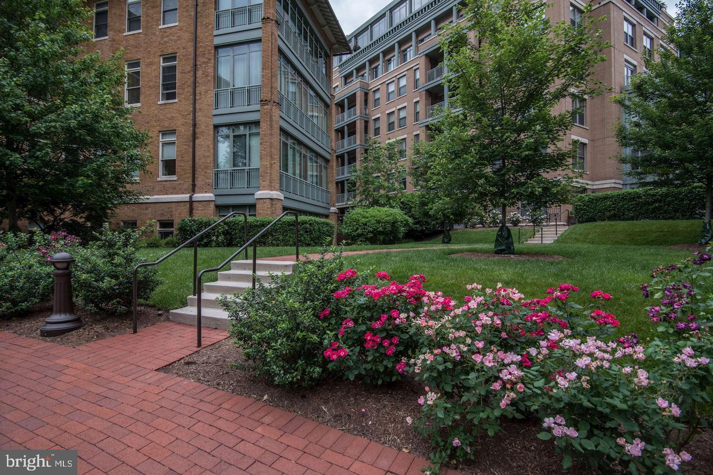 2425 L Street Northwest, Unit 730 Washington, DC 20037 - Photo 25 of 30