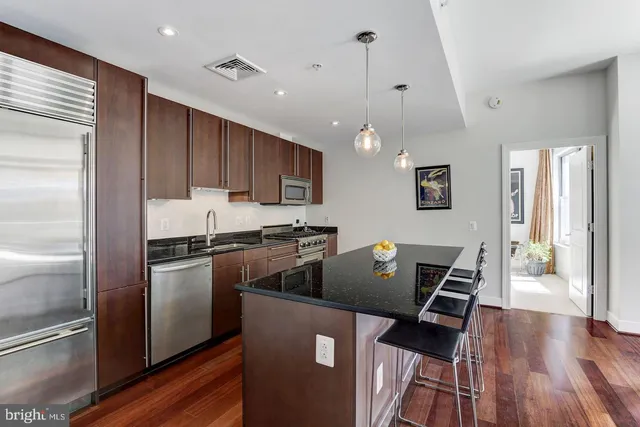 $1,300,000 | 2425 L Street Northwest, Unit 730, Washington, DC 20037