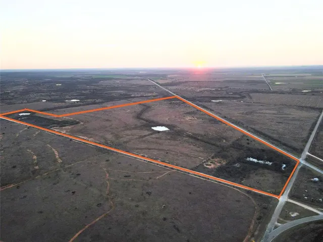 $1,080,000 | 302 County Road 620, Ovalo, TX 79541