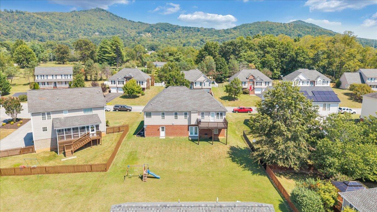 632 Castleridge Road Vinton, VA 24179 - Photo 58 of 74 57-DJI_20260902130629_0143_D