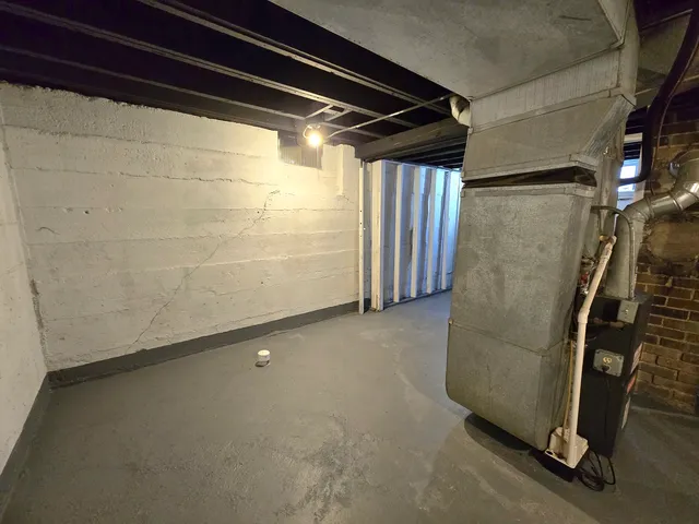 $255,000 | 324 Rosewood Avenue, Aurora, IL 60505