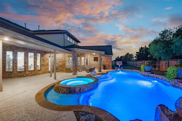 $1,160,000 | 5835 Caspian Falls Lane, Fulshear, TX 77441