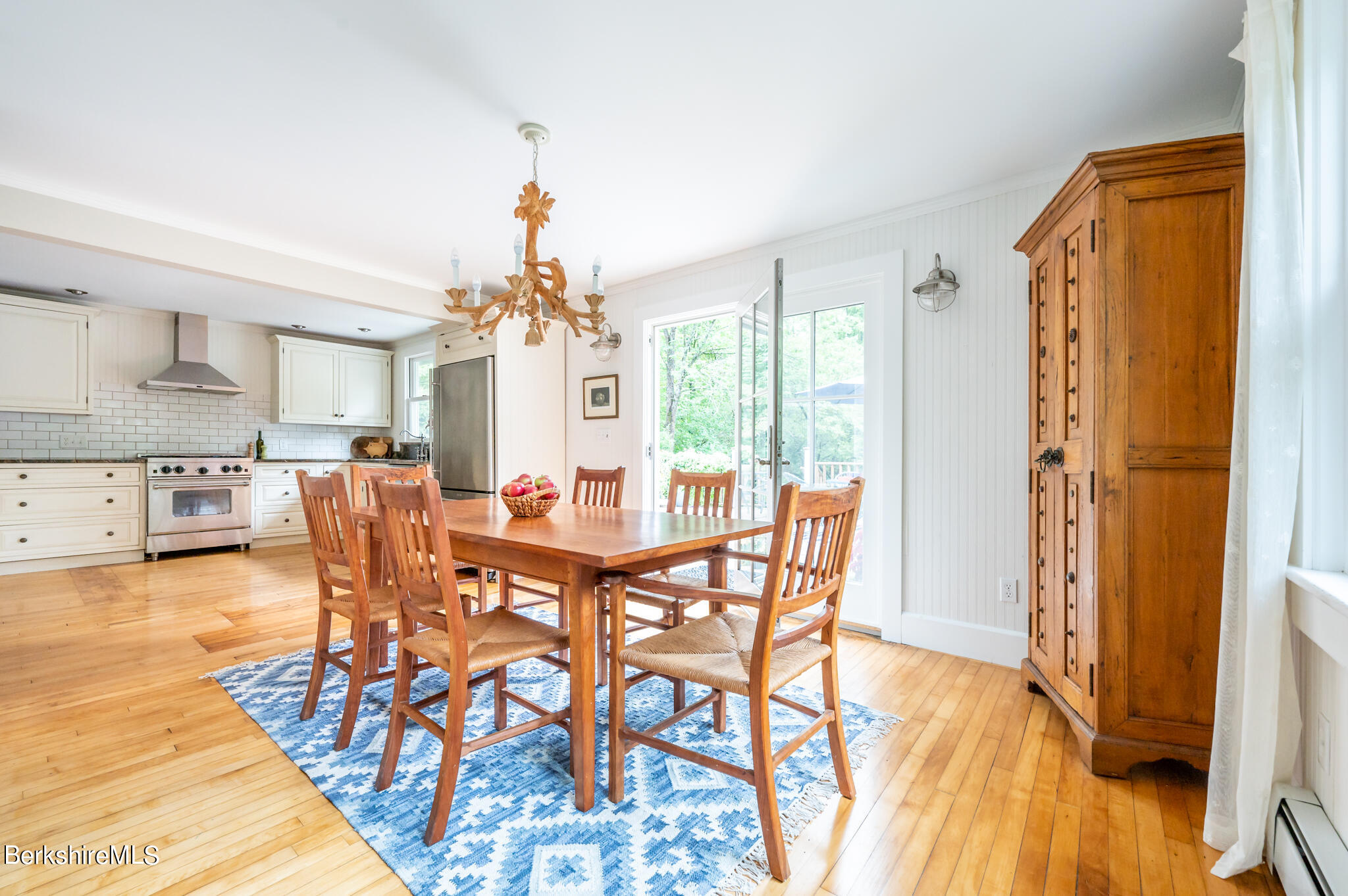 14 Yale Hill Road Stockbridge, MA 01262 - Photo 11 of 32 Dining