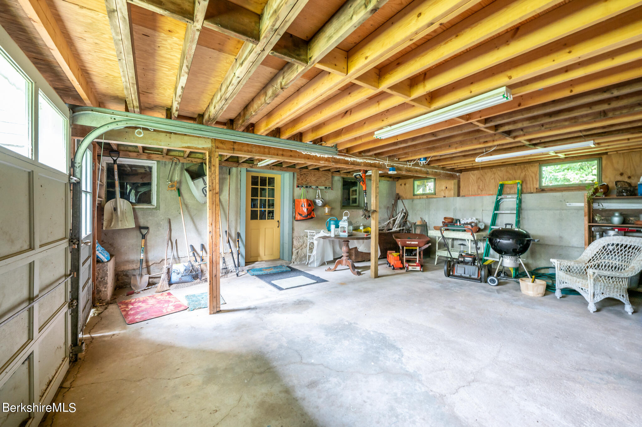 14 Yale Hill Road Stockbridge, MA 01262 - Photo 30 of 32 Garage