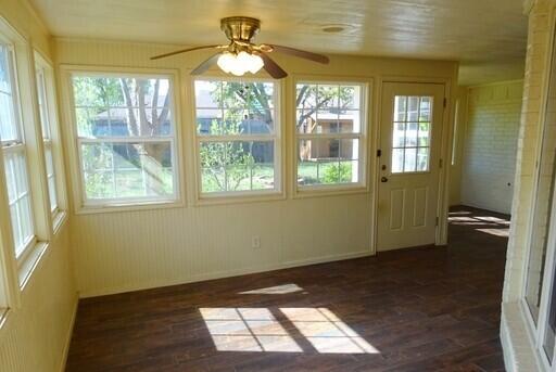 5813 74th Street Lubbock, TX 79424 - Photo 6 of 11 5813 74th Street Interior 5