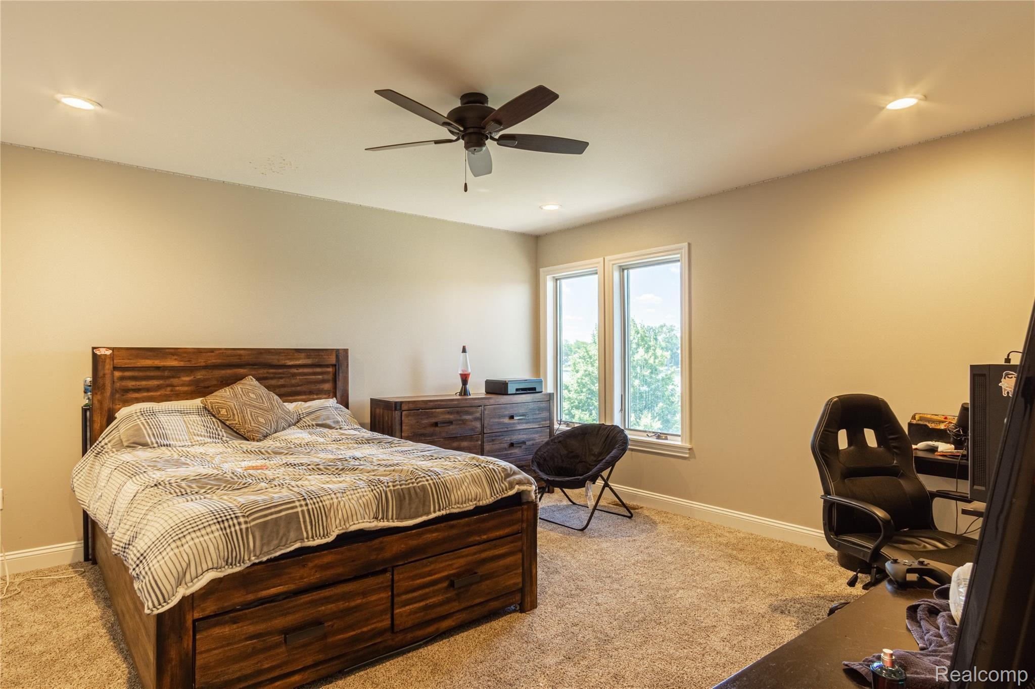 13558 South Horrell Road Fenton, MI 48430 - Photo 15 of 28 Interiors (25 of 30).jpg