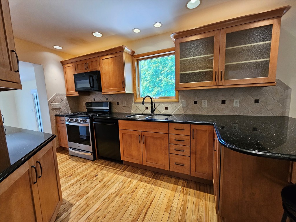 927 Farm To Market Road Endicott, NY 13760 - Photo 4 of 47 Gallery Image 4