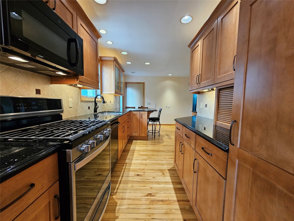 927 Farm To Market Road Endicott, NY 13760 - Photo 6 of 47 Gallery Image 6