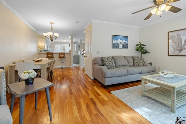 $389,000 | 2680 Hartford Avenue, Unit 14, Hartford, VT 05001