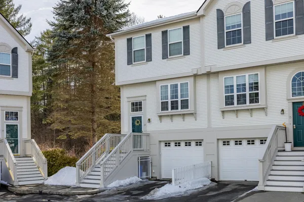 $389,000 | 2680 Hartford Avenue, Unit 14, Hartford, VT 05001