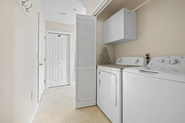 $389,000 | 2680 Hartford Avenue, Unit 14, Hartford, VT 05001