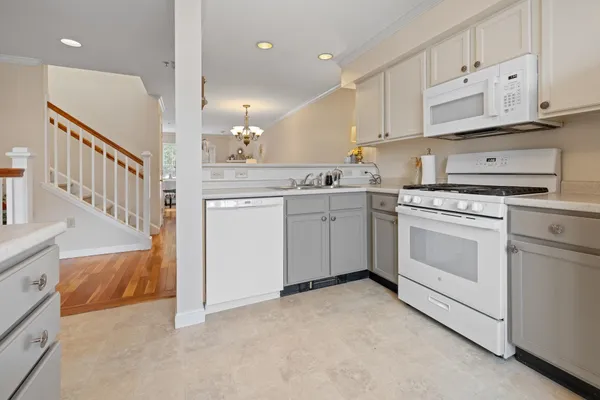 $389,000 | 2680 Hartford Avenue, Unit 14, Hartford, VT 05001