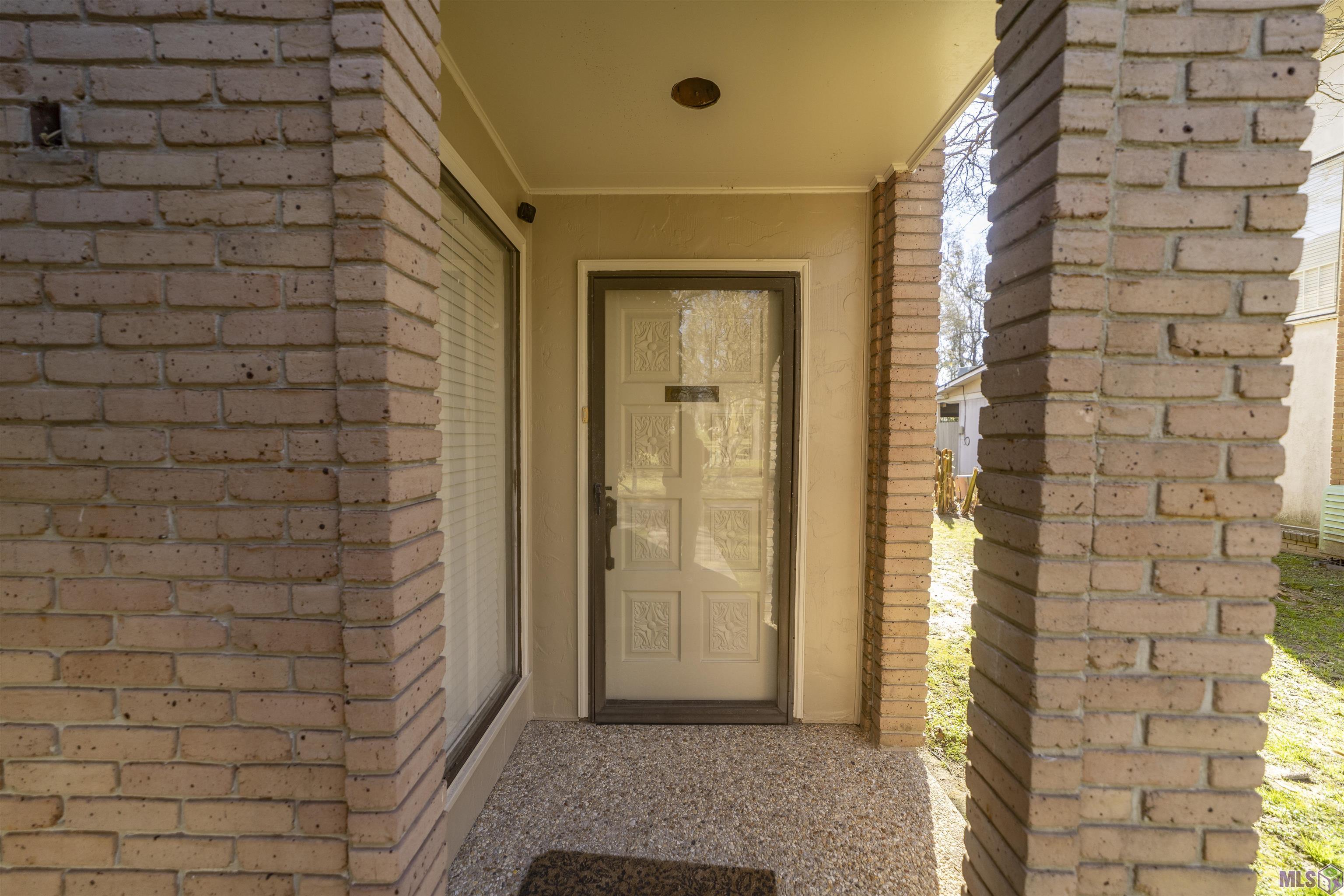 5648 Riverstone Drive Baton Rouge, LA 70820 - Photo 2 of 11